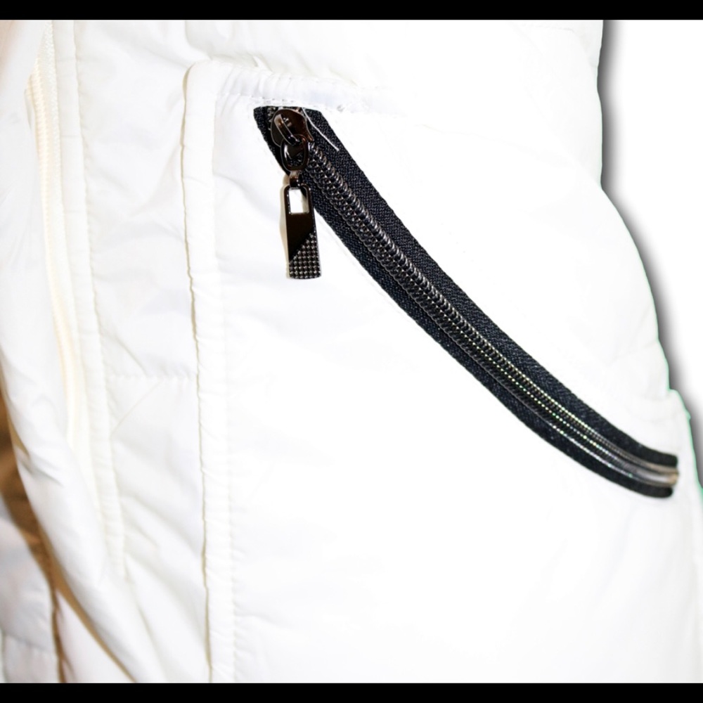 White jacket / coat - Picture 4 of 4